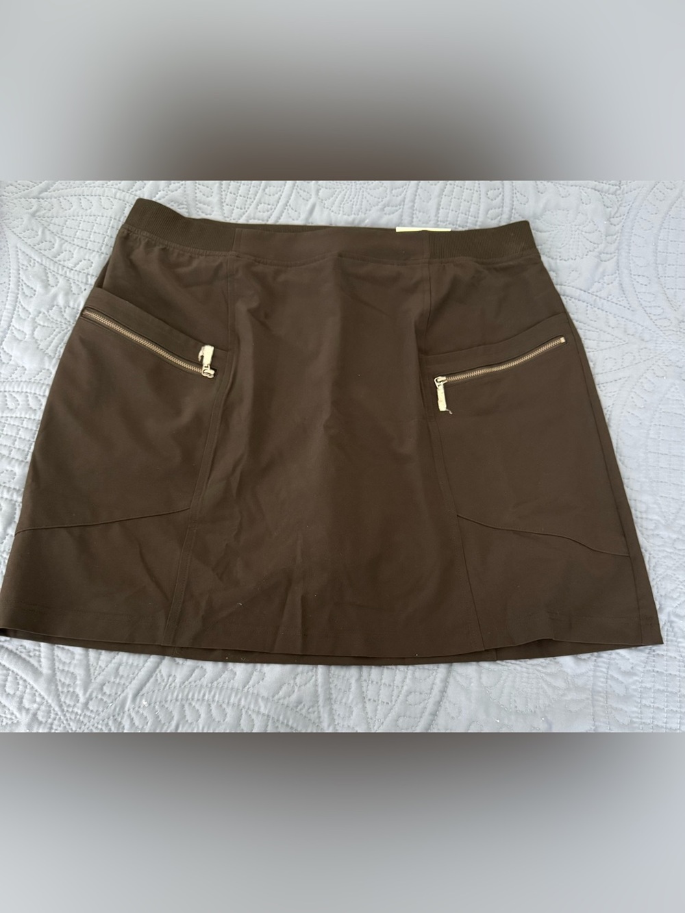 Chicos Zenergy Women’s Black Skort/Skirt  Size 14 New with Tags